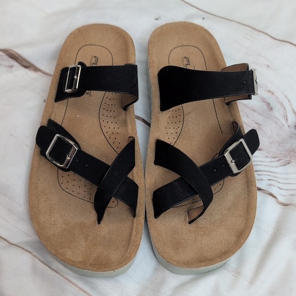 flexus Shoes - Flexus by Spring Step Italian Comfort Black Buckle Bayside Sandal size 9 or 38